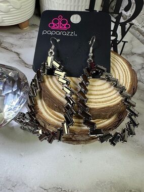 paparazzi Gunmetal Baguette-Link Hoop Earrings